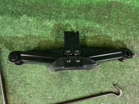 แม่แรง высокий SUBARU LANCASTER OEM 97030AC061 BH9 2003
