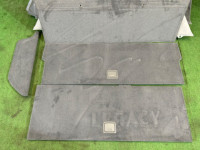 Revestimento da bagageira SUBARU LANCASTER OEM 94047AE020AC 94047AE030AC 95066AE020OC BHE BH9 BH5 2003 GREEN / GREY 1U6