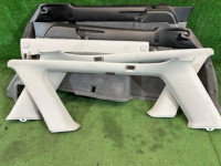 Revestimento da bagageira SUBARU LANCASTER OEM 94047AE020AC 94047AE030AC 95066AE020OC BHE BH9 BH5 2003 GREEN / GREY 1U6
