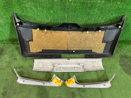 Revestimento da porta da bagageira SUBARU LANCASTER OEM 94320AE011AC 94310AE000OB 94310AE020OB BHE BH9 BH5 2003 GREEN / GREY 1U6