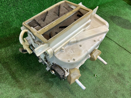 Heater unit SUBARU LANCASTER OEM 72110AE000 BHE BH9 BH5 BE5 BE9 BEE 2003 EJ254 AT