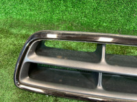 フロントグリル SUBARU LANCASTER OEM 91121AE240 BH9 BHE 2003 GREEN / GREY 1U6