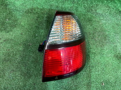 ไฟท้ายขวา SUBARU LANCASTER OEM 84201AE081 BH9 2003