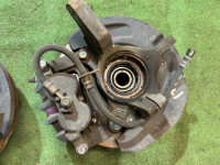 Ступицы передние SUBARU LANCASTER OEM 28052AA000 28313AE020 28313AE030 BHE BH9 BH5 BE5 BE9 BEE 2003 EJ254 AT