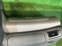 คอนโซลหน้า SUBARU LANCASTER OEM 66045AE000ML 66075AE000ML 66050AE330ML 66180AE000 66060AE360 BHE BH9 BH5 2003 GREEN / GREY 1U6