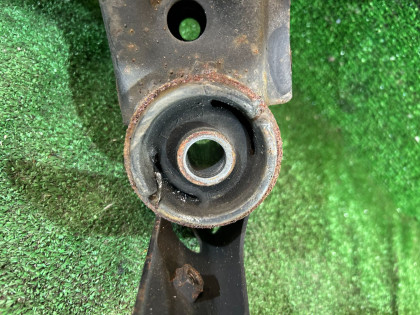 リアメンバー SUBARU LANCASTER OEM 20152AE001 BHE BH9 BH5 BE5 BE9 BEE 2001 EZ30 AT