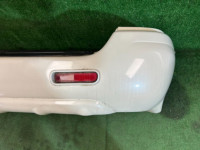 后保险杠 цвет 07C SUBARU LANCASTER OEM 57703AE080MQ , 57711AE040 BHE BH9 2001 WHITE PEARL 07C / 081