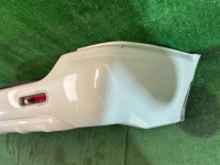 后保险杠 цвет 07C SUBARU LANCASTER OEM 57703AE080MQ , 57711AE040 BHE BH9 2001 WHITE PEARL 07C / 081