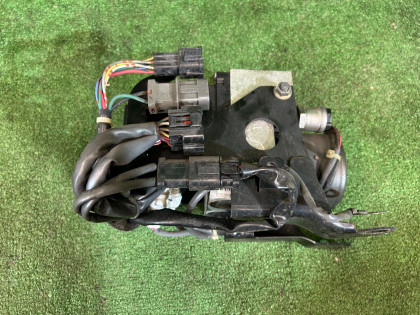 กล่อง ABS VDC SUBARU LANCASTER OEM 27539AE001 27536AE001 BHE BEE 2001 EZ30 AT