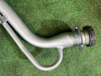 Boca del depósito SUBARU LANCASTER OEM 42066AE100 BHE BH9 BH5 BE5 BE9 BEE 2001 WHITE PEARL 07C / 081