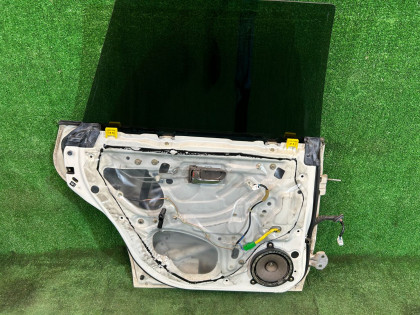 Дверь задняя левая цвет 07C SUBARU LANCASTER OEM 60400AE430 BHE BH9 2001 WHITE PEARL 07C / 081