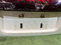 Porta da bagageira цвет 07C SUBARU LANCASTER OEM 60800AE040, 63011AE010, 84251AE060 BHE BH9 BH5 2001 WHITE PEARL 07C / 081