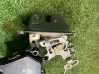 Tailgate lock SUBARU LANCASTER OEM 60319FA200 BH9 2001 WHITE PEARL 07C / 081