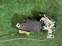 Tailgate lock SUBARU LANCASTER OEM 60319FA200 BH9 2001 WHITE PEARL 07C / 081