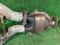 แคทาลิติก коллектор выпускной SUBARU LANCASTER OEM 44101AE050, 44101AE040 BHE BEE 2001 EZ30 AT