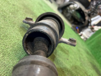 เพลากลาง SUBARU LANCASTER OEM 27111AE120 BHE 2001 EZ30 AT