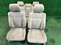 シートセット SUBARU LANCASTER OEM 64010AE700GE, 64010AE710GE, 64221AE130GE, 64231AE360GE BHE BH9 BH5 2001 WHITE PEARL 07C / 081
