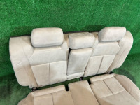 シートセット SUBARU LANCASTER OEM 64010AE700GE, 64010AE710GE, 64221AE130GE, 64231AE360GE BHE BH9 BH5 2001 WHITE PEARL 07C / 081
