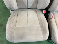 シートセット SUBARU LANCASTER OEM 64010AE700GE, 64010AE710GE, 64221AE130GE, 64231AE360GE BHE BH9 BH5 2001 WHITE PEARL 07C / 081