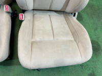 シートセット SUBARU LANCASTER OEM 64010AE700GE, 64010AE710GE, 64221AE130GE, 64231AE360GE BHE BH9 BH5 2001 WHITE PEARL 07C / 081