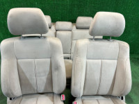 シートセット SUBARU LANCASTER OEM 64010AE700GE, 64010AE710GE, 64221AE130GE, 64231AE360GE BHE BH9 BH5 2001 WHITE PEARL 07C / 081