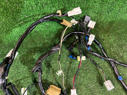 バックドアハーネス SUBARU LANCASTER OEM 81812AE210 BH9 2001 EZ30 AT