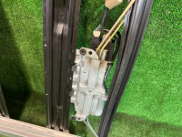 ซันรูฟด้านหลัง SUBARU LANCASTER OEM 65410AE030GF BHE BH9 BH5 2001 WHITE PEARL 07C / 081