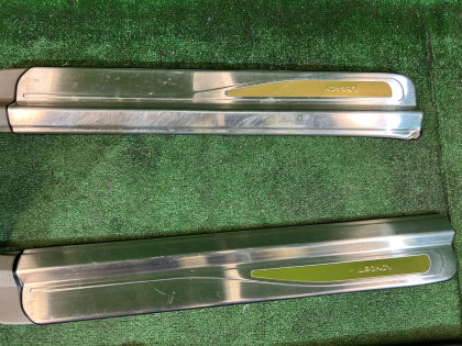 คิ้วชายบันได тюнинг SUBARU LANCASTER OEM 94060AE000GE, 94060AE010GE, 94061AE000GE, 94061AE010GE BHE BH9 BH5 2001 WHITE PEARL 07C / 081