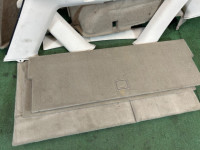 Revestimento da bagageira SUBARU LANCASTER OEM 95066AE020GG, 95066AE030GG, 95073AE000GG, 95067AE050GG BHE BH9 2001 WHITE PEARL 07C / 081