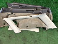 Revestimento da bagageira SUBARU LANCASTER OEM 95066AE020GG, 95066AE030GG, 95073AE000GG, 95067AE050GG BHE BH9 2001 WHITE PEARL 07C / 081
