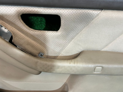 Door trim panels SUBARU LANCASTER OEM 94210AE600AD, 94210AE610AD, 94220AE420AD, 94220AE430AD BHE BH9 BH5 2001 WHITE PEARL 07C / 081