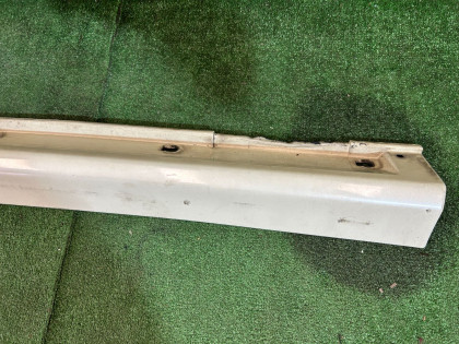Порог правый цвет 07C SUBARU LANCASTER OEM 91111AE080MQ BHE BH9 2001 WHITE PEARL 07C / 081
