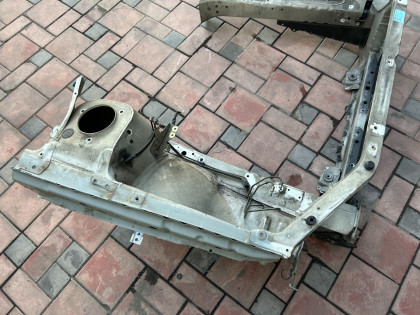 Painel frontal цвет 07C SUBARU LANCASTER OEM 53060AE001, 53020AE081, 53020AE091, 53040AE000, 53060AE051 BHE BH9 BH5 BE5 BE9 BEE 2001
