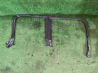 ยางขอบประตูขวา SUBARU LANCASTER OEM 63521AE020 BHE BH9 BH5 BE5 BE9 BEE 2001 WHITE PEARL 07C / 081