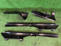 地毯固定件 SUBARU LANCASTER OEM 94060AE040 94060AE050 94061AE020 94061AE030 BHE 2001 WHITE PEARL 07C / 081