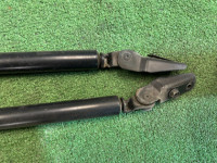 โช้คค้ำฝากระโปรงท้าย SUBARU LANCASTER OEM 63260AE020 63260AE030 BHE 2001 BLUE / GREY 1U3