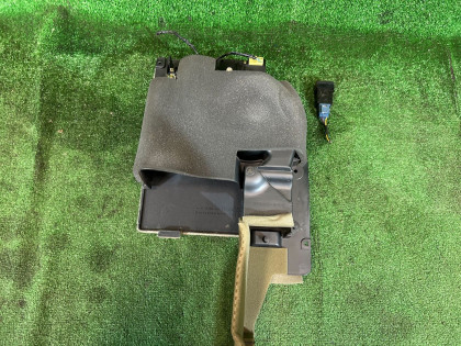 行李厢风扇 комплект с кнопкой и фишкой SUBARU LANCASTER OEM 72710AE000 BHE BH9 BH5 2001 EZ30 AT