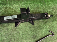 แม่แรง высокий SUBARU LANCASTER OEM 97030AC061 BHE 2001