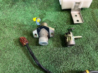 สวิตช์กุญแจสตาร์ท Комплект замков SUBARU LANCASTER OEM 57491AE740 BHE BH9 BH5 2001 BLUE / GREY 1U3