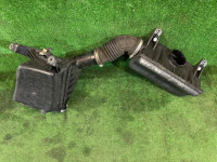 กล่องกรองอากาศ под СВАП SUBARU LANCASTER OEM 46052AE000 46051AE000 BHE BEE 2001 EZ30 AT