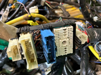 线束 SUBARU LANCASTER OEM 81401AE760, 81501AE170 BHE 2001 EZ30 AT