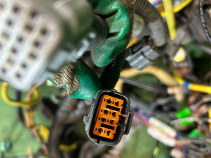 线束 SUBARU LANCASTER OEM 81401AE760, 81501AE170 BHE 2001 EZ30 AT
