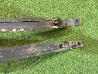 สายรัดถังน้ำมัน SUBARU LANCASTER OEM 42017AE010 42017AE000 BH9 BHE BH6 2001 EZ30 AT
