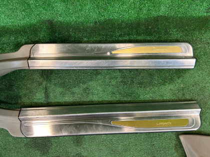 Sill trims тюнинг SUBARU LANCASTER OEM 94060AE000GE, 94060AE010GE, 94061AE000GE, 94061AE010GE BHE BH9 BH5 2001 BLUE / GREY 1U3