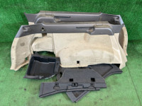 Boot trim тюнинг SUBARU LANCASTER OEM 95066AE020GG, 95066AE030GG, 95073AE000GG, 95067AE050GG BHE BH9 2001 BLUE / GREY 1U3