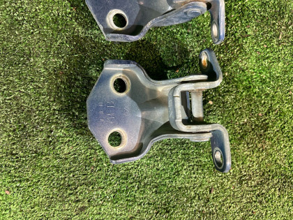 บานพับประตูหน้าซ้าย SUBARU LANCASTER OEM 61220AC010 61220AC000 BHE 2001 BLUE / GREY 1U3