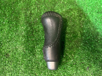 หัวเกียร์ КОЖА SUBARU LANCASTER OEM 35126FE010 BHE BH9 BH5 BE5 BE9 BEE 2001 EZ30 AT
