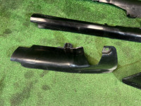 Fijaciones de la moqueta SUBARU LANCASTER OEM 94060AE040 94060AE050 94061AE020 94061AE030 BHE 2001 BLUE / GREY 1U3