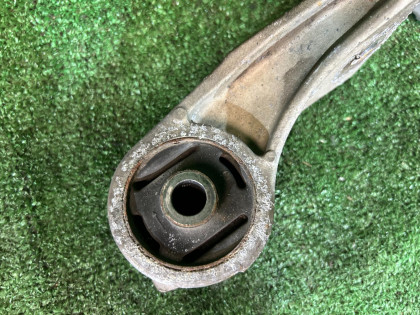 Подушка редуктора Алюминий SUBARU LEGACY OEM 41310AG040 BP5 2007 EJ20X AT