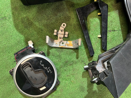 Glovebox and armrest свап SUBARU LEGACY OEM 92114AG120JC 66120AG101JC 35170AG000 BP5 2007 SILVER C6Z